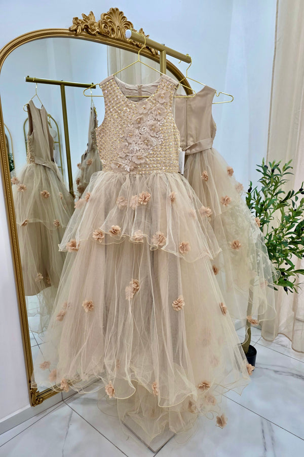 Robe princesse beige